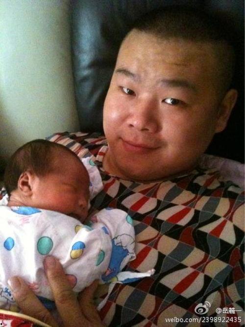 岳云鹏 女儿 搞笑,萌态十足引网友热议