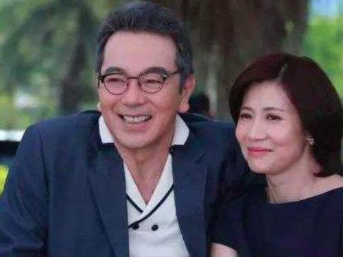 张晨光个人资料老婆,幸福家庭背后的贤内助，揭秘他的爱情故事